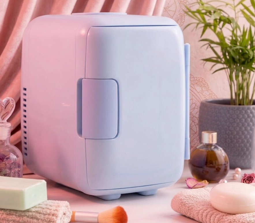 Mini Cosmetics Refrigerator