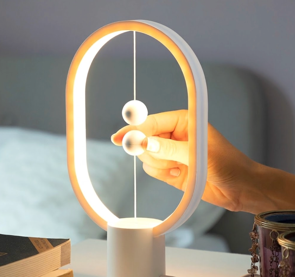 Balancing Lamp with Magnetic Switch
