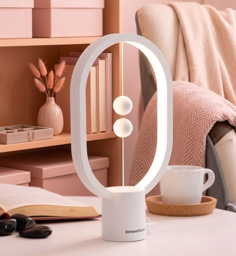 Balancing Lamp with Magnetic Switch